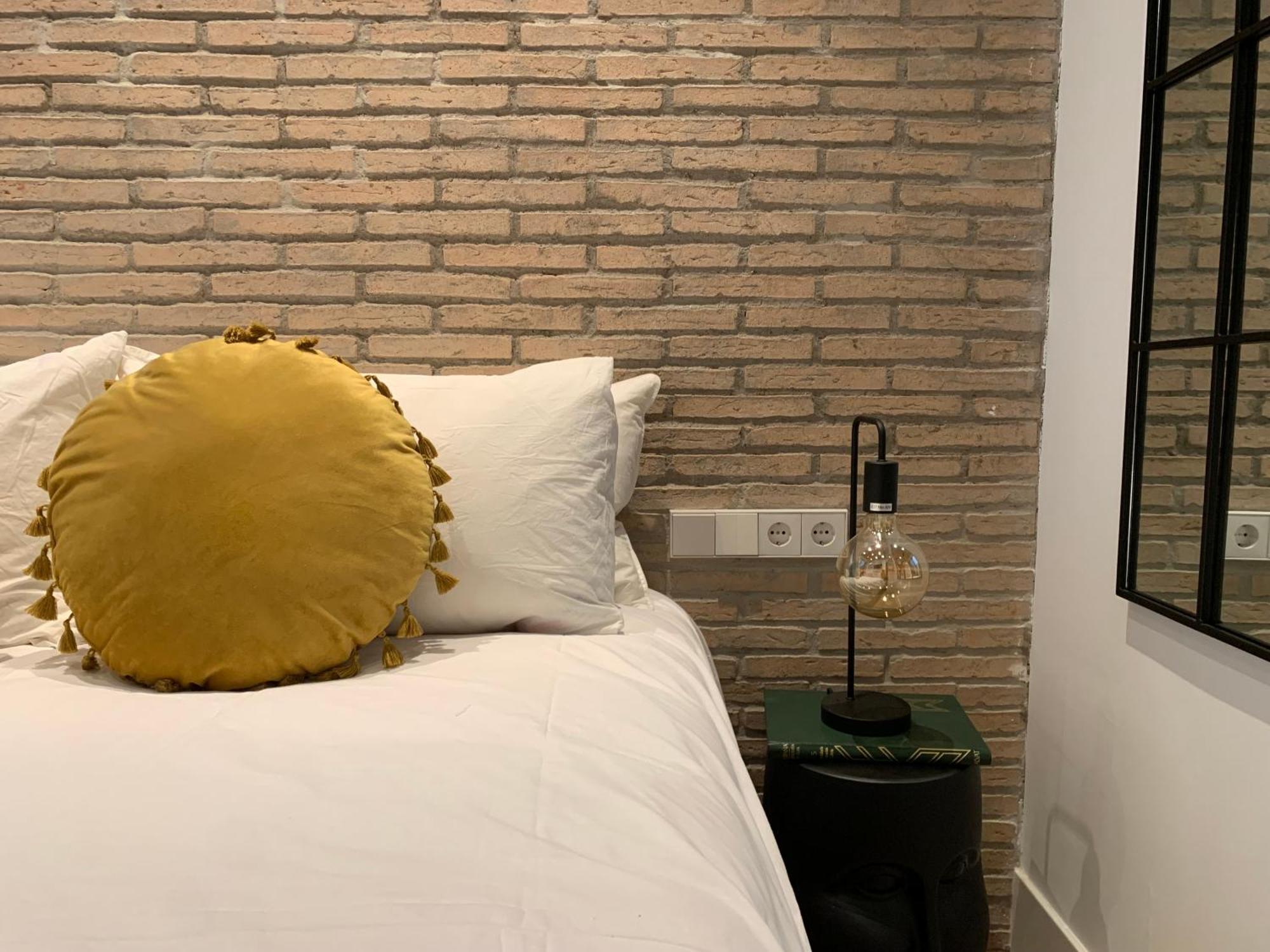 La Reina Beach Rooms Valensiya Dış mekan fotoğraf