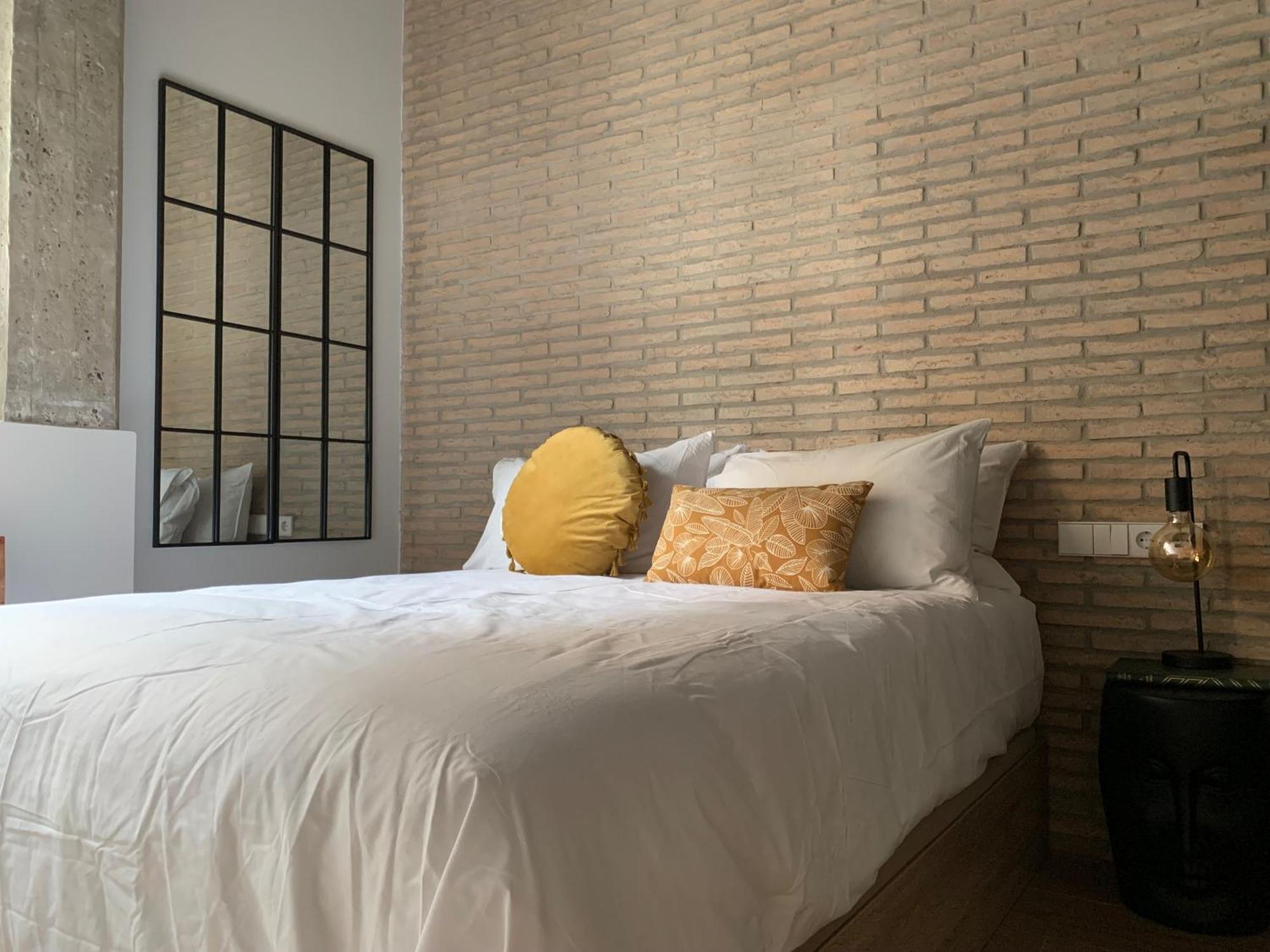 La Reina Beach Rooms Valensiya Dış mekan fotoğraf
